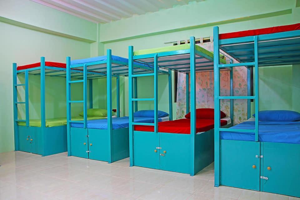 Dumaguete City Antwet Backpacker'S Inn & Rooftop Bar מראה חיצוני תמונה