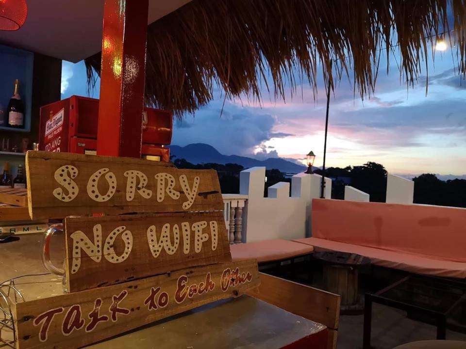Dumaguete City Antwet Backpacker'S Inn & Rooftop Bar מראה חיצוני תמונה